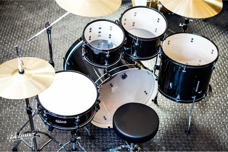 Polmuz Model 4 Birch drum kit with cymbals, stands and a drum throne