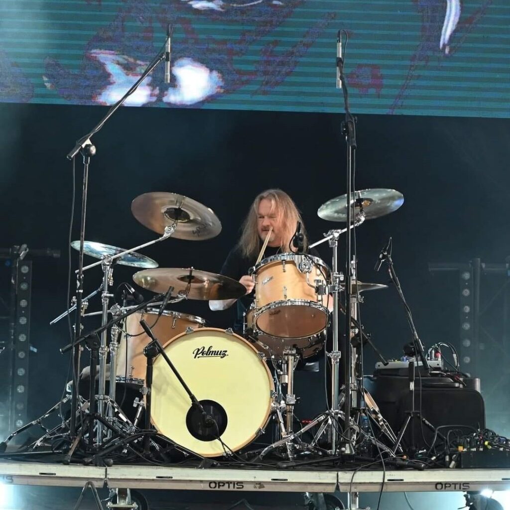 Robert „Qba” Kubajek, Róże Europy — Polmuz Model 1 Maple, Satin Natural · 22/13/16 — perkusja Polmuz