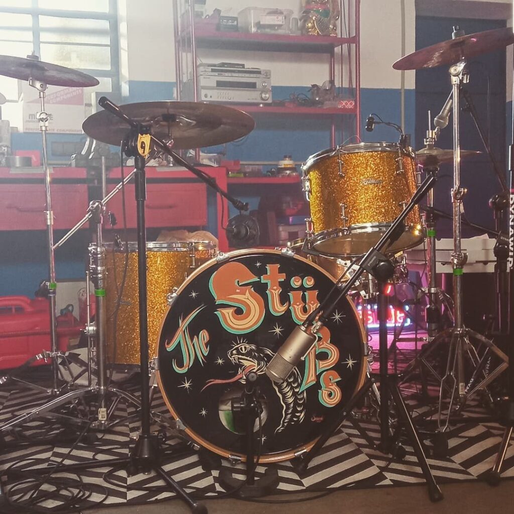The Stubs, Warszawa — garage rock · Pohuk Sessions — perkusja Polmuz